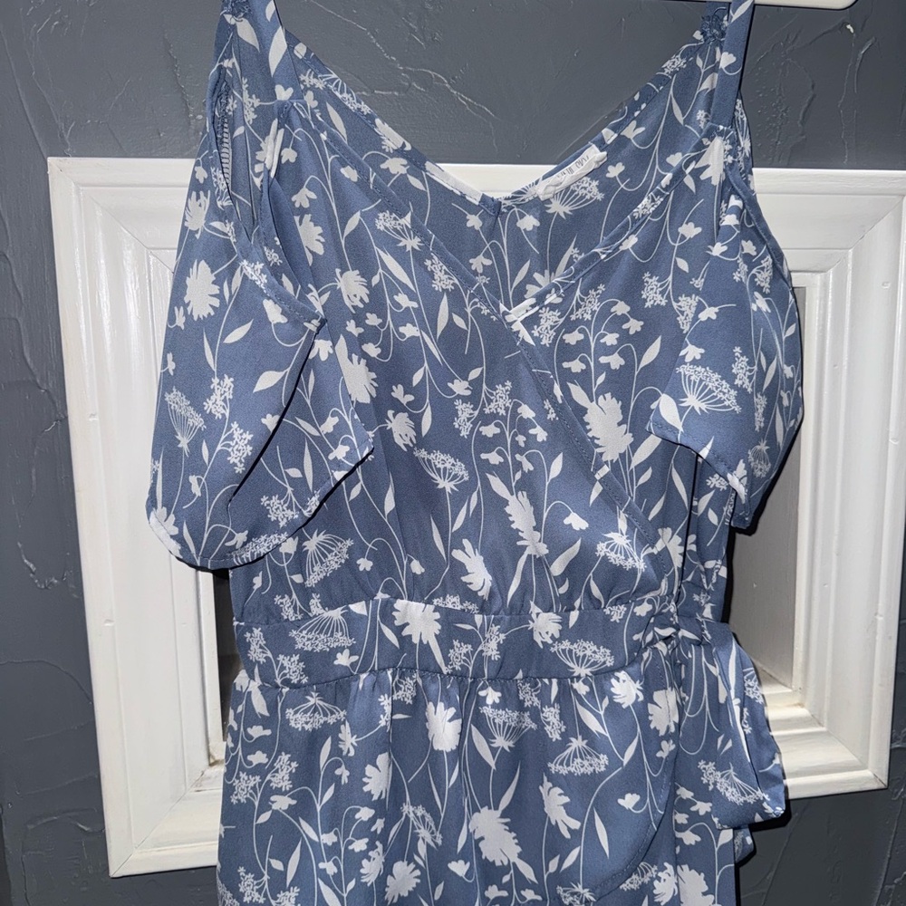Sienna Sky Floral Patterned Blouse in Blue and White